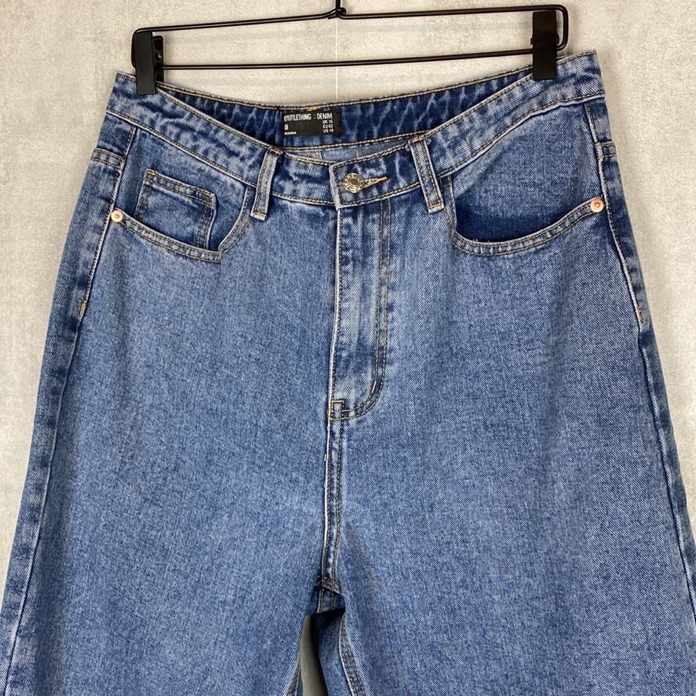 Prettylittlething cheeky jeans - Picture 3 of 7